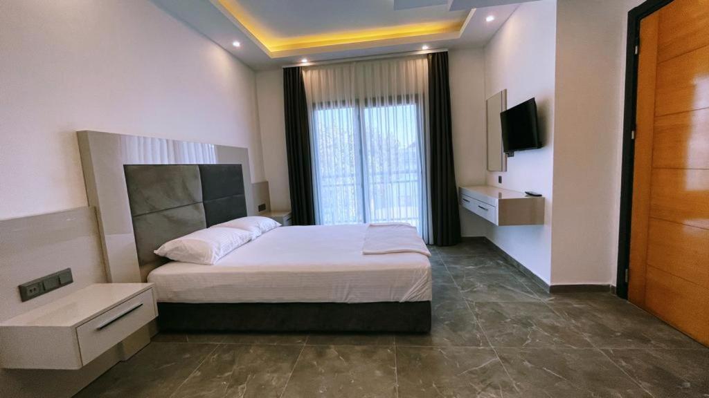Orion Hotel Bitez Kültér fotó